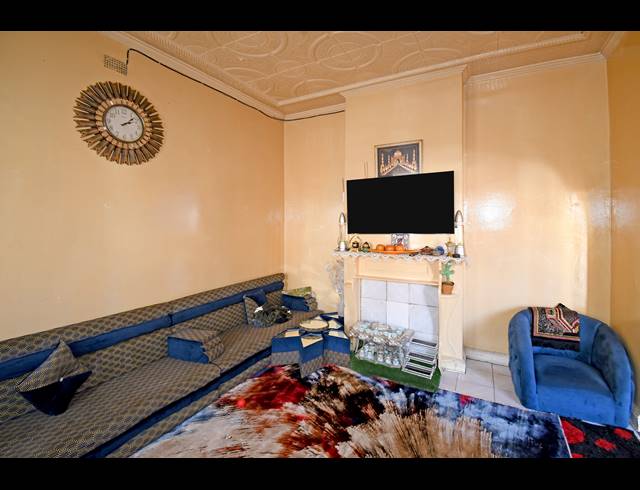 3 BEDROOM HOUSE FOR SALE IN MAYFAIR